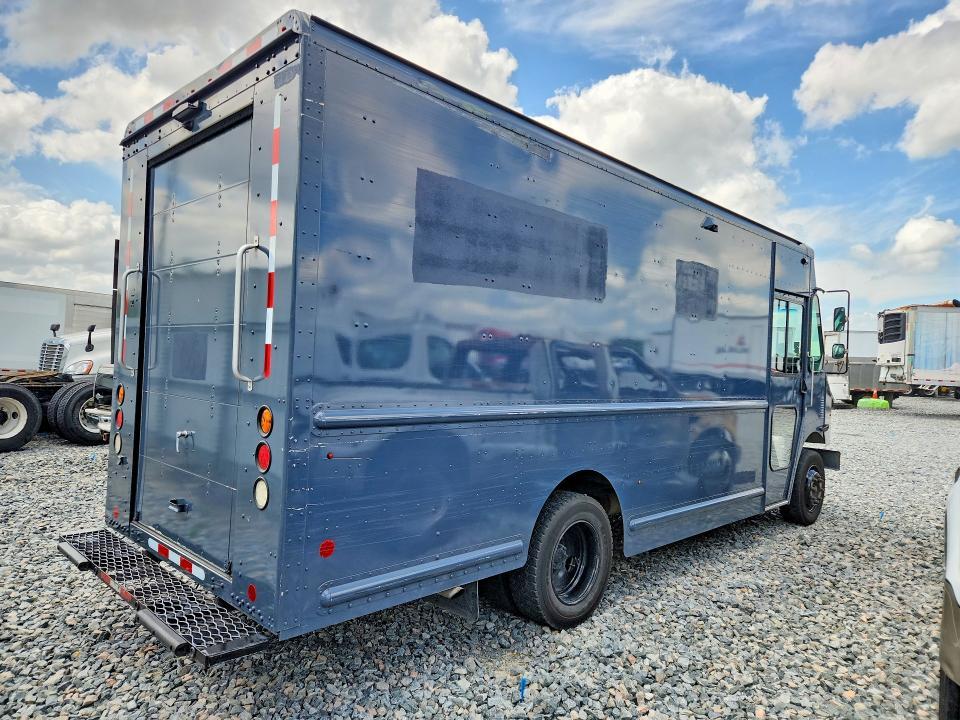 2020 Freightliner MT45G Chassis Delivery Truck