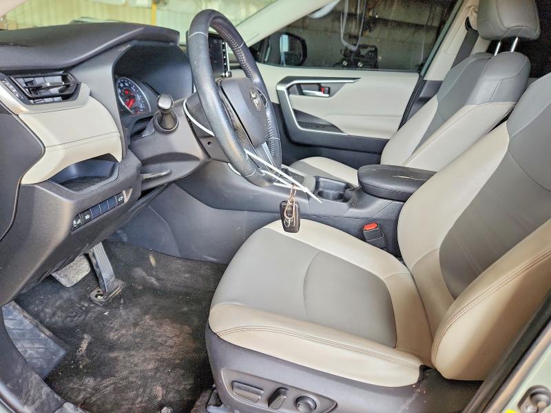 2019 Toyota Rav4 xle Premium
