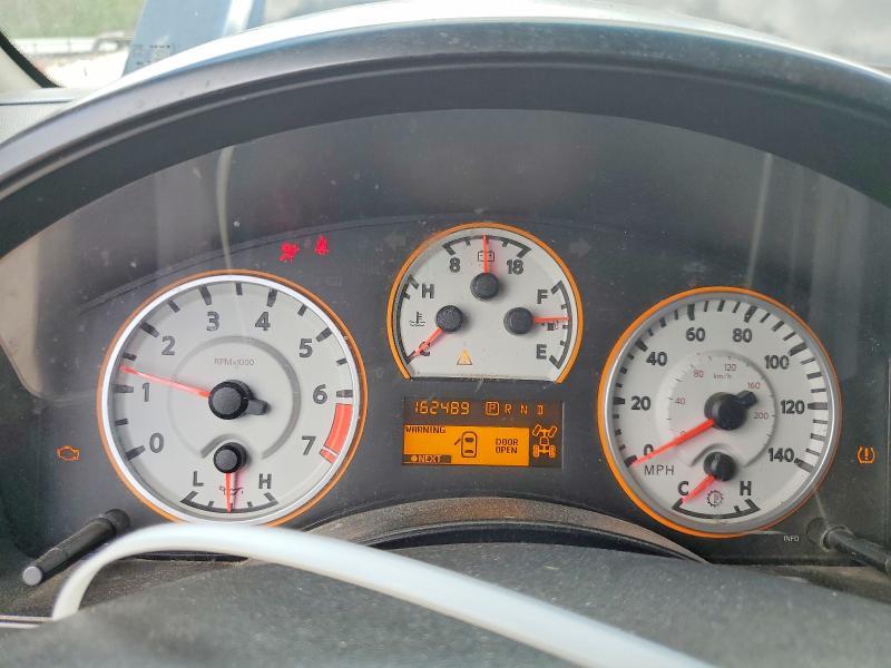 2013 Nissan Titan sv