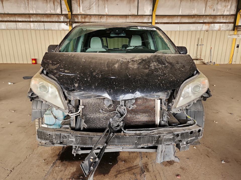 2019 Toyota Sienna le