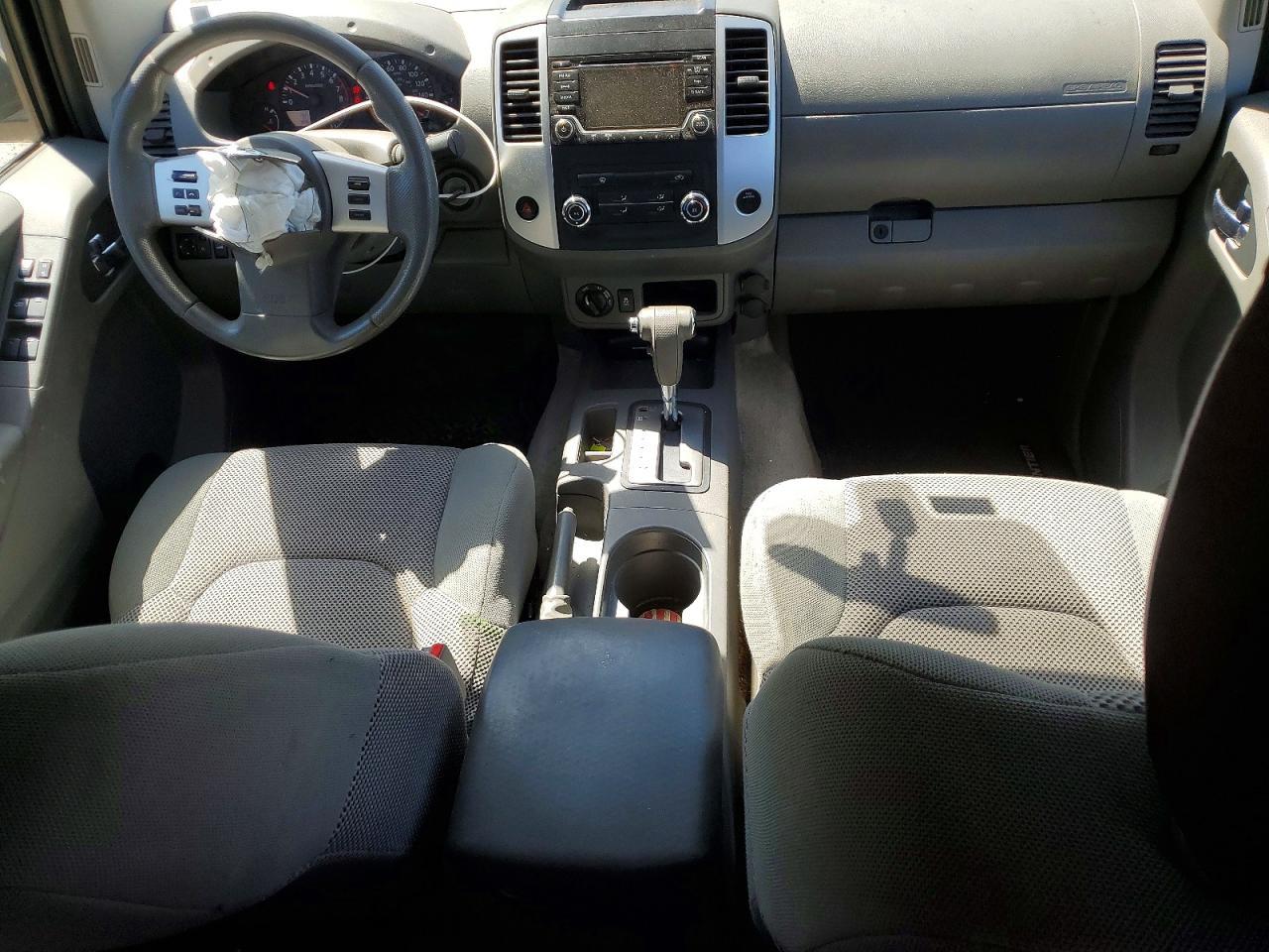 2015 Nissan Frontier SV