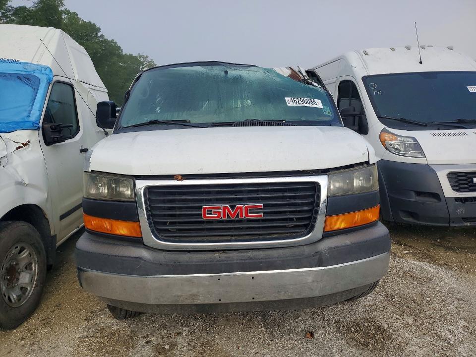 2011 GMC Savana G3500