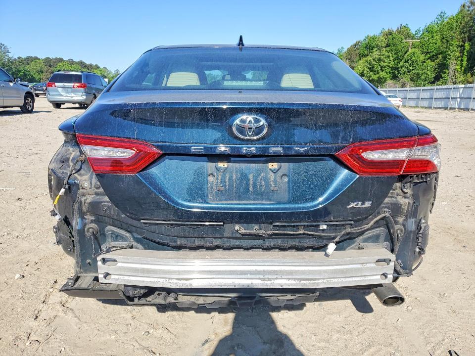 2020 Toyota Camry xle