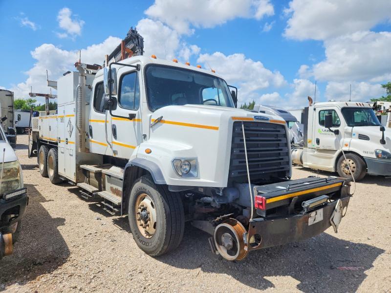 2014 Freigliner 2014 Freightliner 108SD Utility / Service Truck