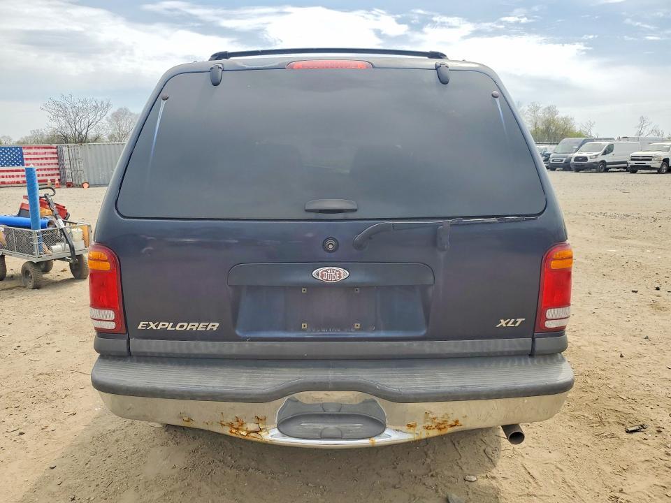 1999 Ford Explorer