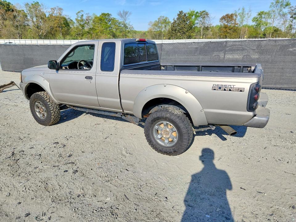 2004 Nissan Frontier XE-V6 Desert Runner