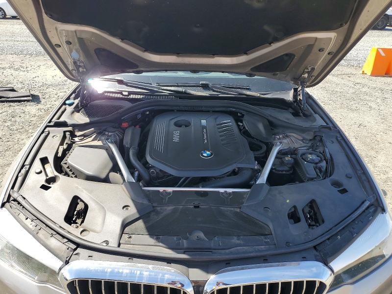 2019 BMW 540 i