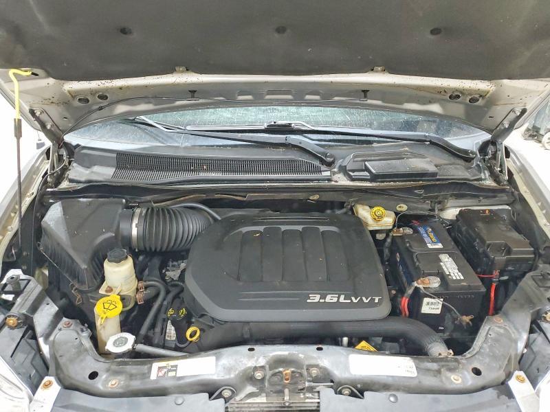 2013 Chrysler Town & Country Touring