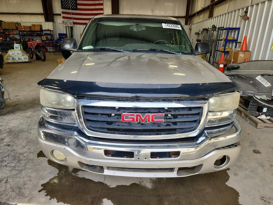 2004 GMC New Sierra C1500