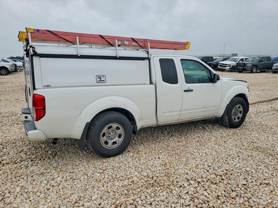 2021 Nissan Frontier s
