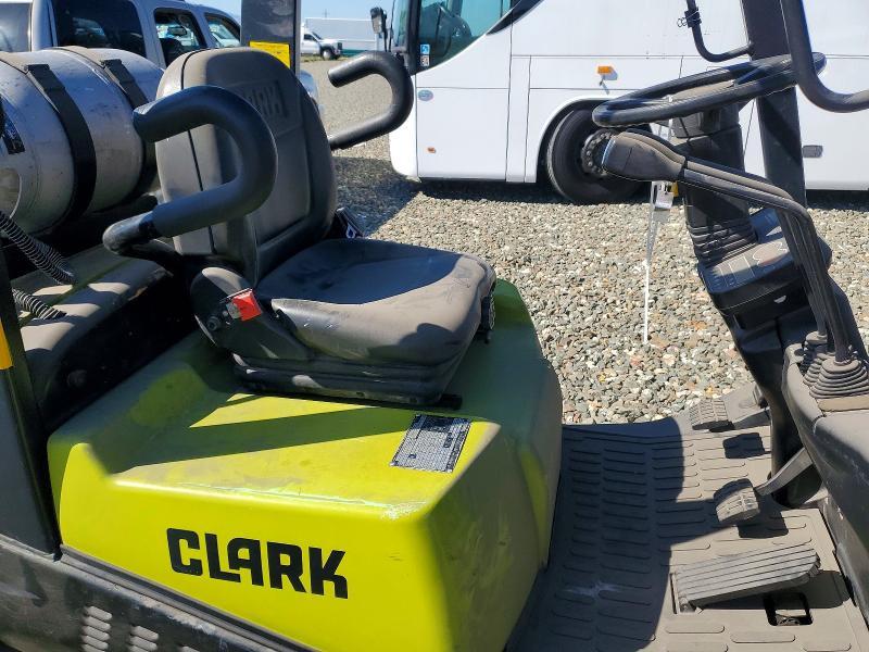 2013 Clark Forklift