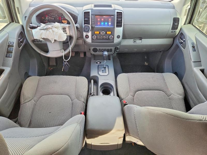 2021 Nissan Frontier sv