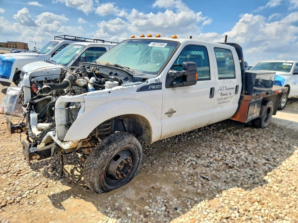 2015 Ford F350 Super Duty Flatbed Truck