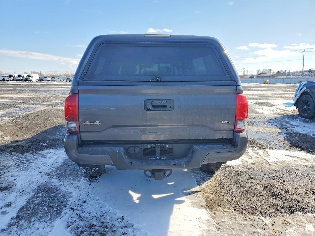2022 Toyota Tacoma SR5 V6