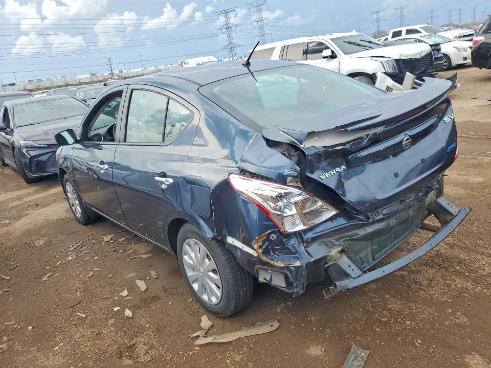 2015 Nissan Versa 1.6 sv