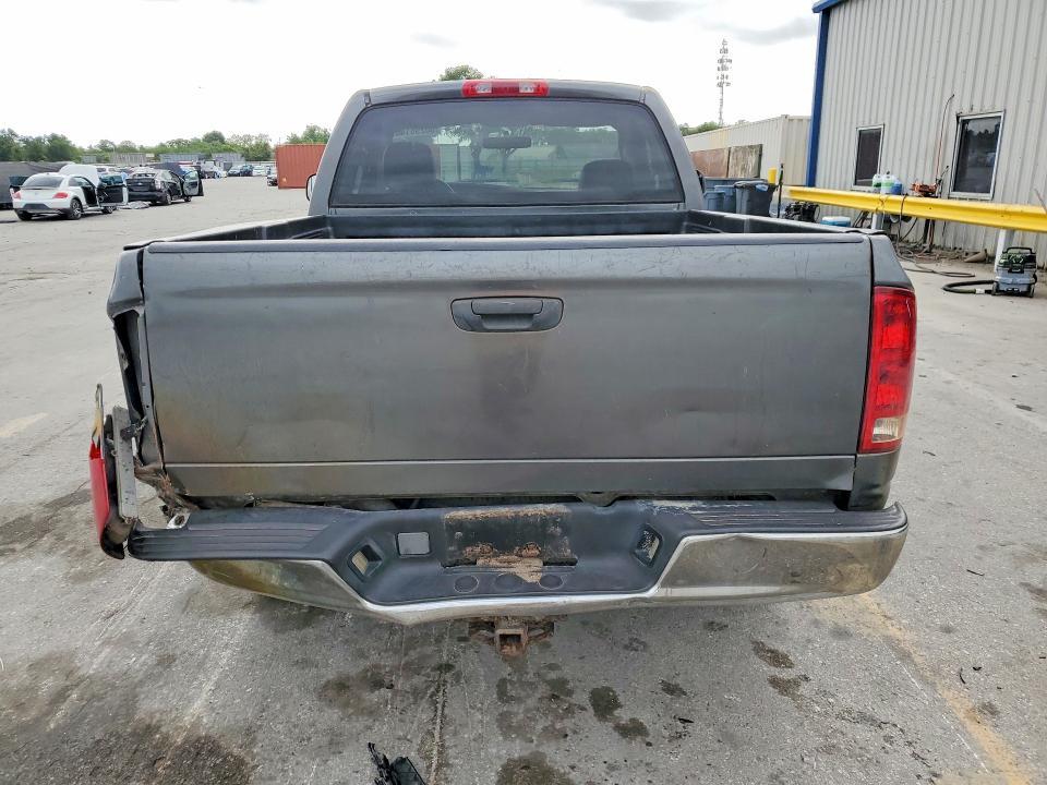 2005 Dodge Ram 1500 st