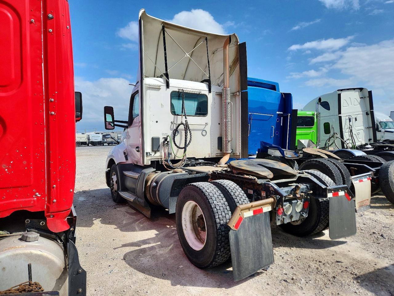 2019 Kenworth T680 Semi Truck