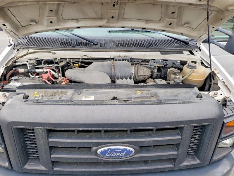 2011 Ford E350 BOX Truck