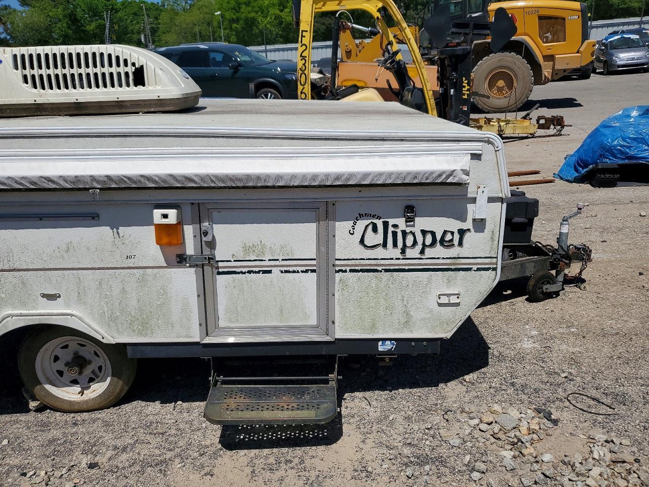 2001 Coachmen Clipper Camper