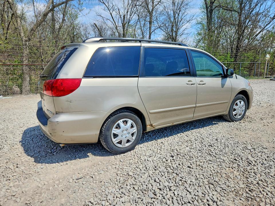 2008 Toyota Sienna le 7-passenger