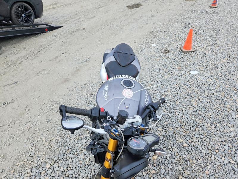 2016 Triumph Speed Triple R