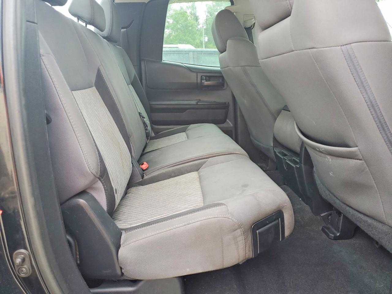 2016 Toyota Tundra SR