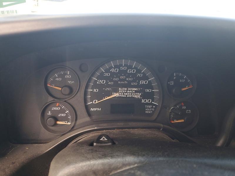 2004 GMC Savana box Truck