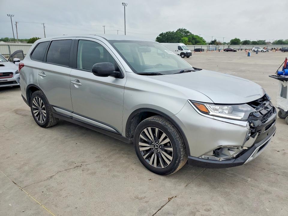 2020 Mitsubishi Outlander es
