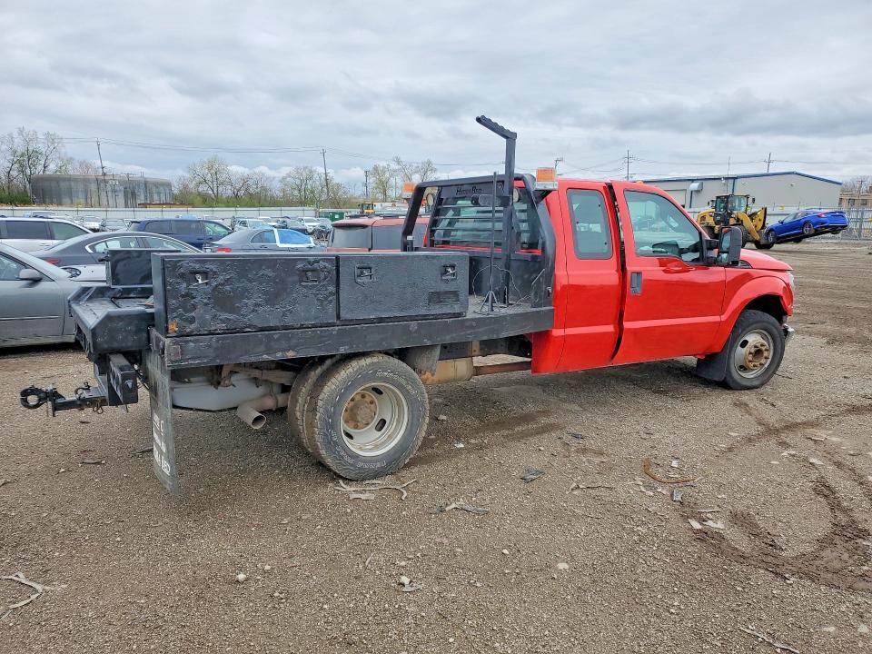 2016 Ford F350 Super Duty Flatbed Truck