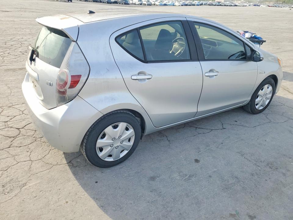 2014 Toyota Prius c two