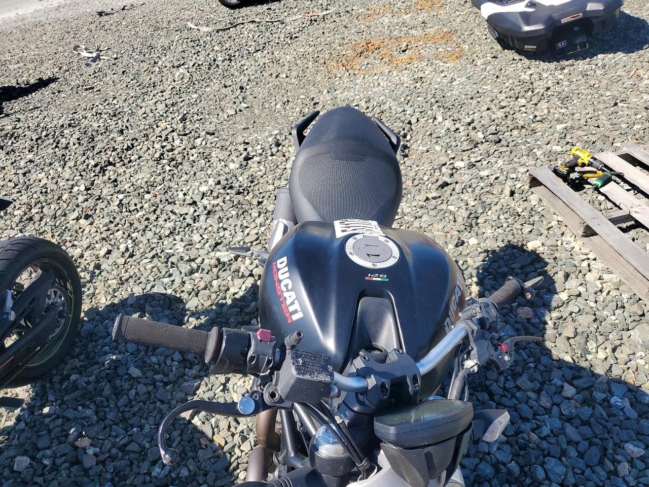 2015 Ducati Monster 821