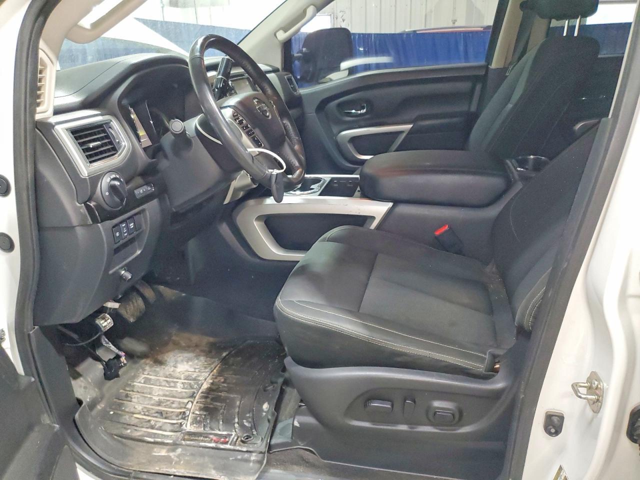 2016 Nissan Titan XD SV