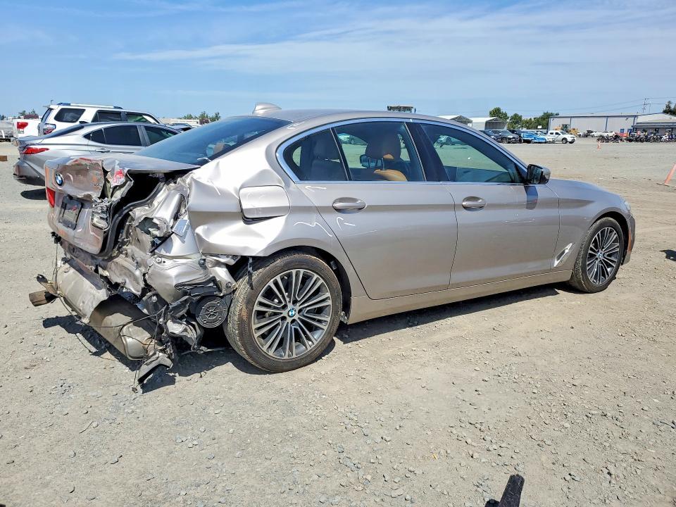 2019 BMW 540 i