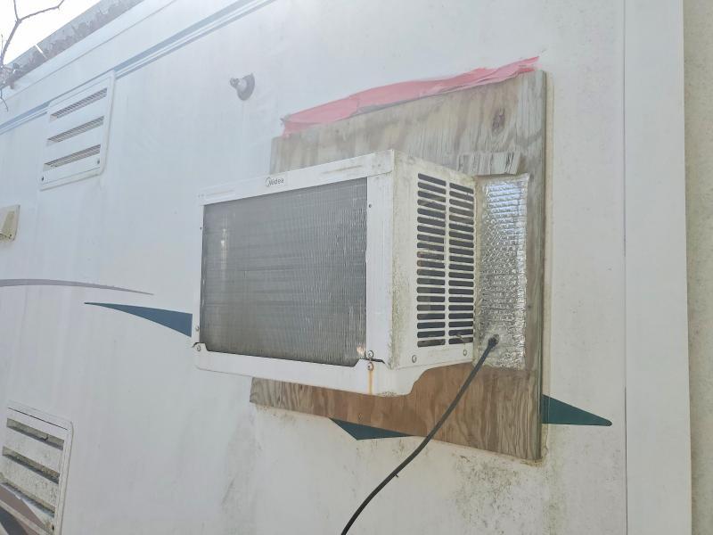 2002 Superior Trailer Wor Trailer