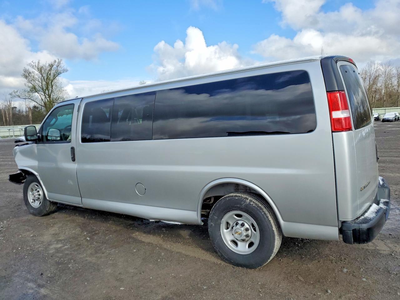 2025 Chevrolet Express G3500 LS