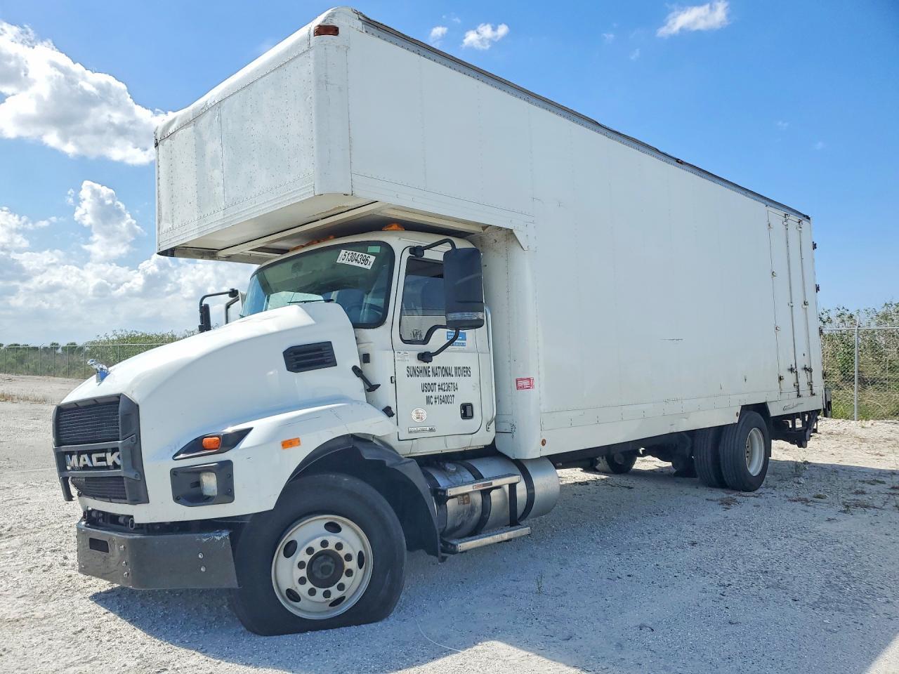 2022 Mack MD BOX Truck