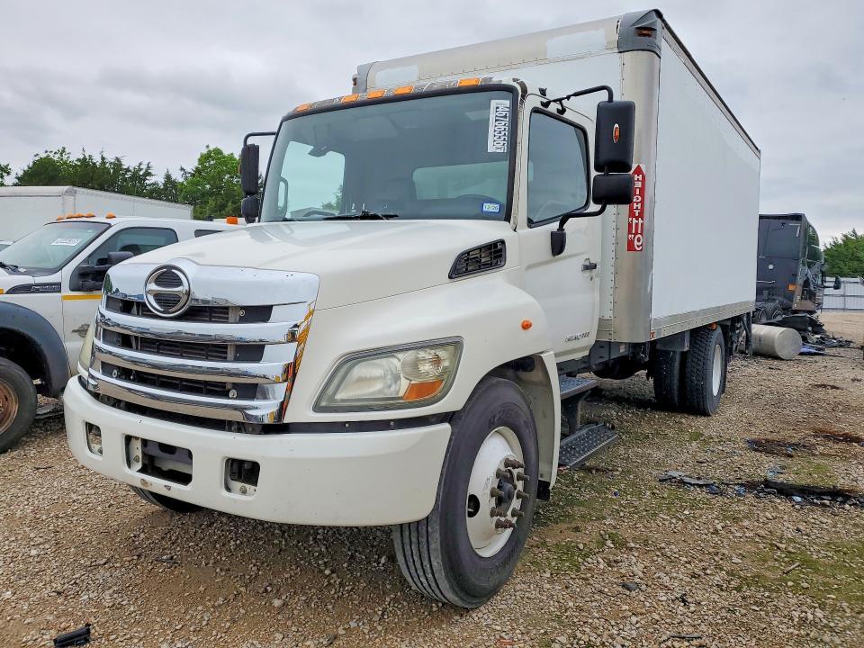 2013 Hino 258/268 BOX Truck
