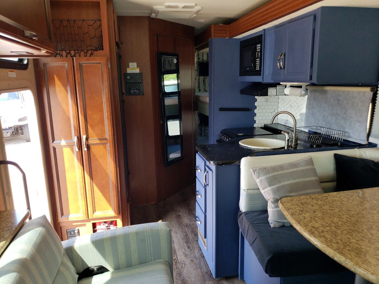 2015 Ford Motorhome Chassis RV