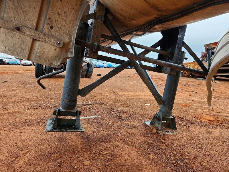 2009 Entyre Trailers