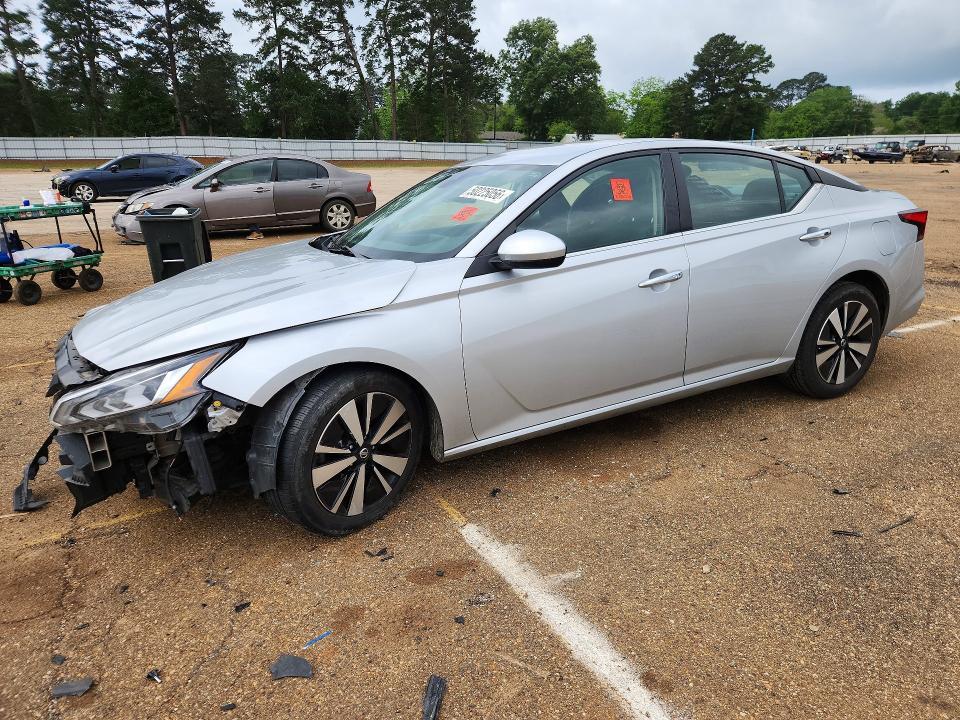 2022 Nissan Altima sv