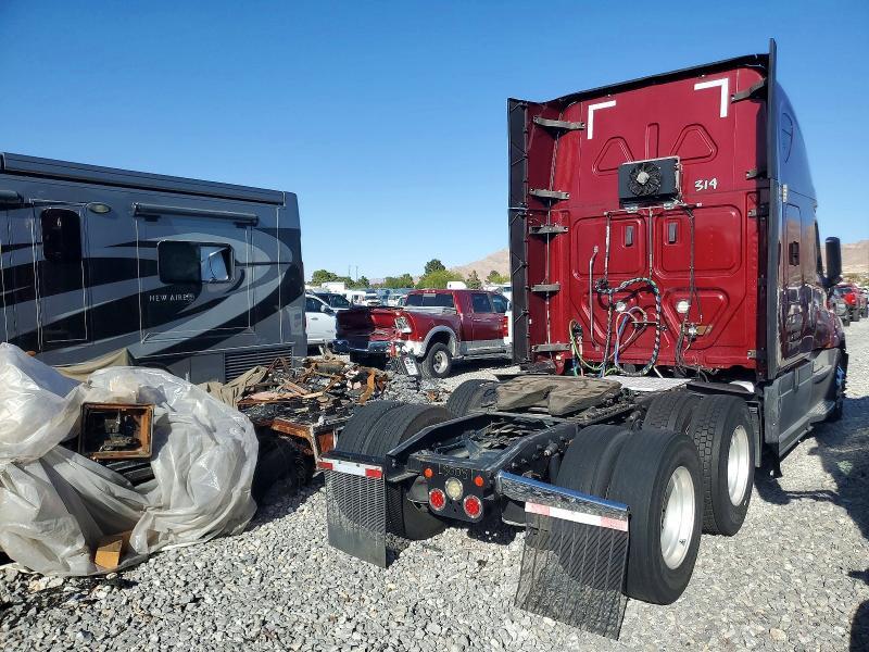 2020 Freigliner 2020 Freightliner Cascadia 126 Semi Truck
