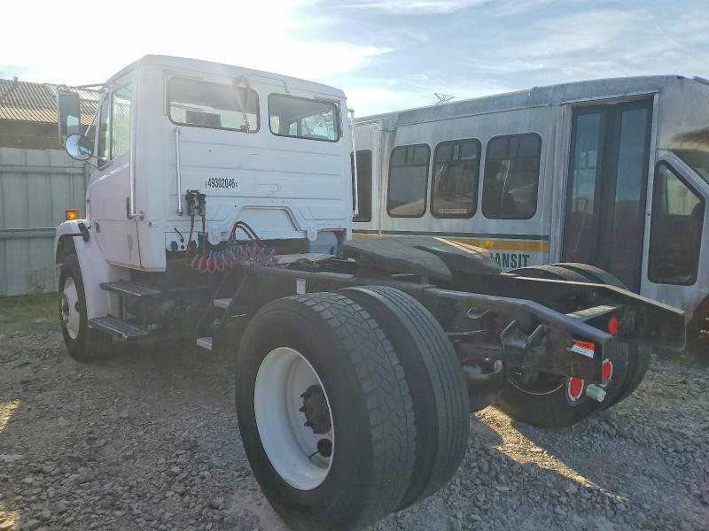 2004 Freightliner Medium CON-Truck Cab AND Chassis