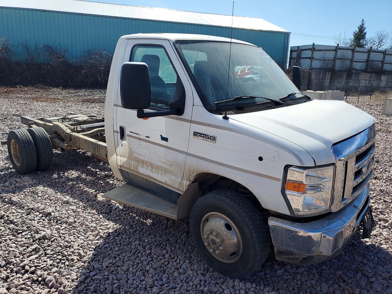 2015 Ford E450 Truck Cab AND Chassis