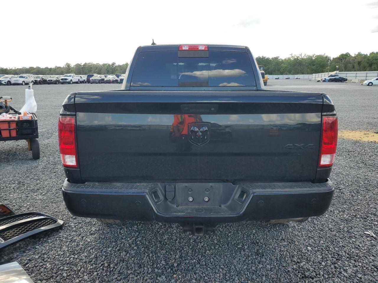 2018 Dodge RAM 1500 SLT