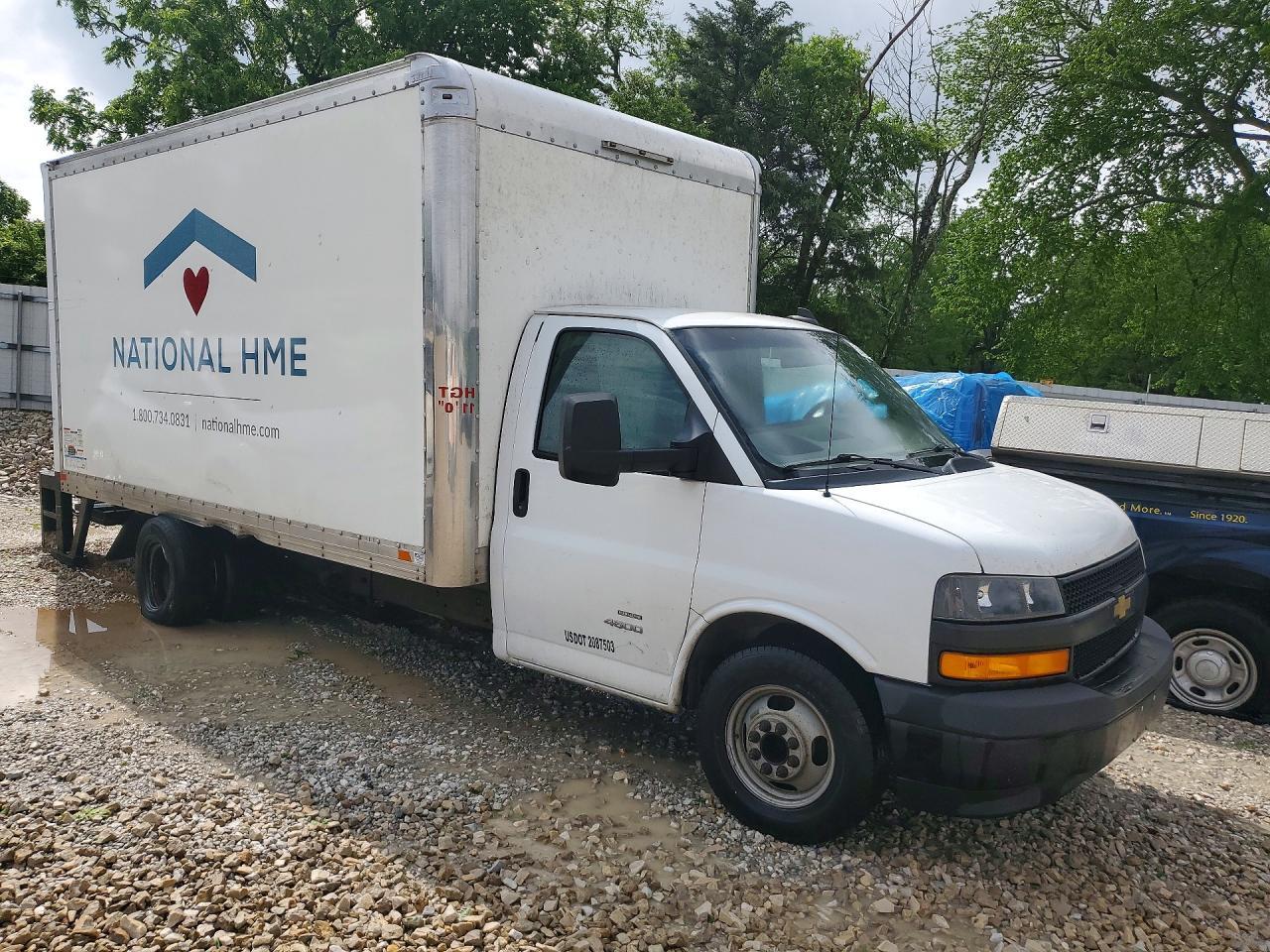 2020 Chevrolet Express BOX Truck