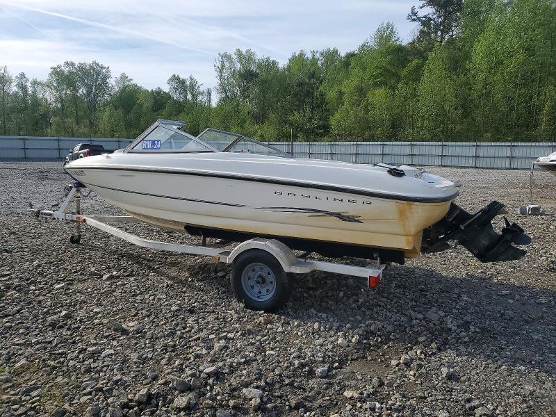 2005 Bayliner Capri-Boat