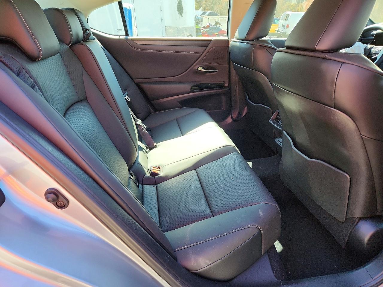 2025 Lexus Es 350 Base