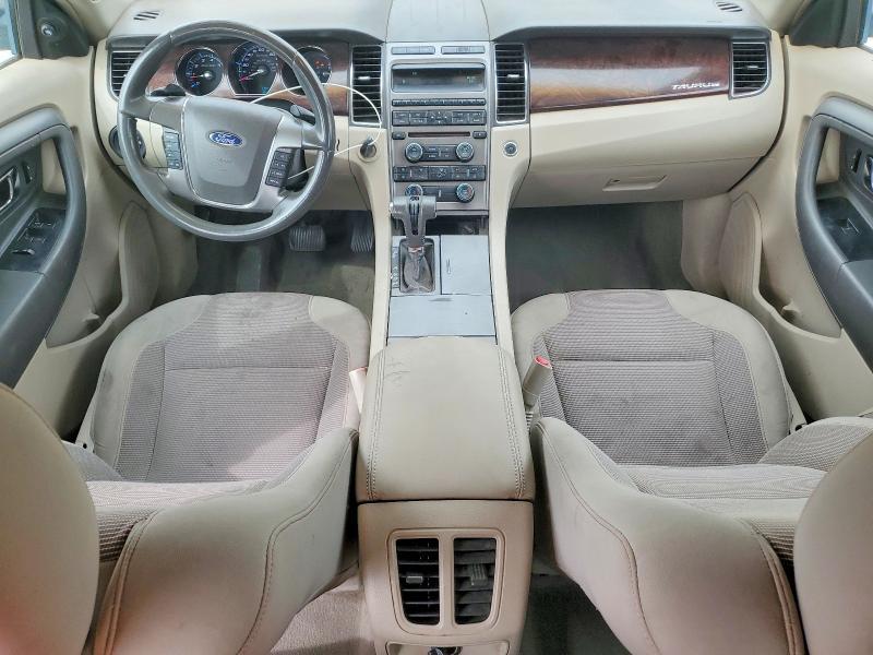 2010 Ford Taurus sel