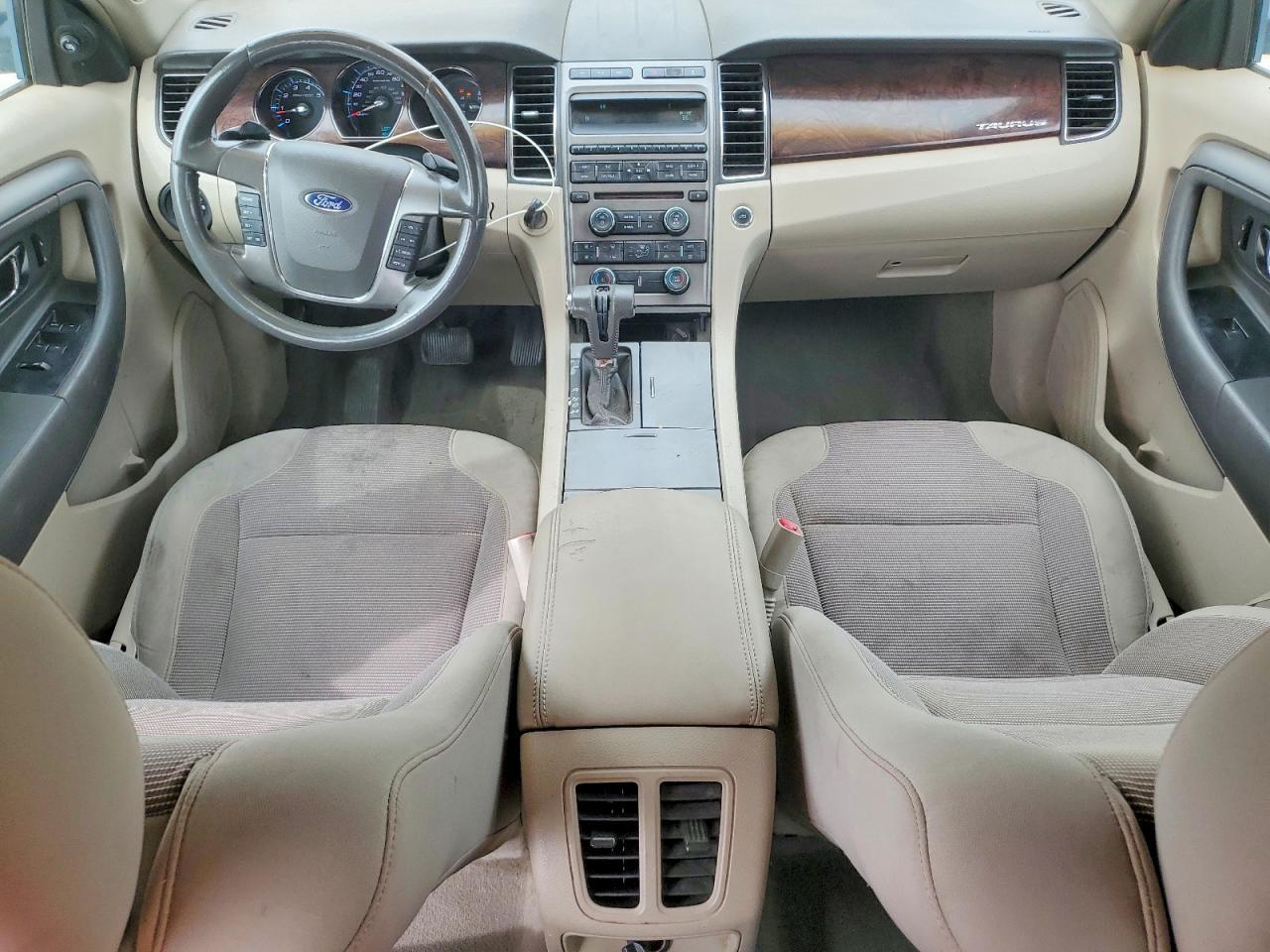 2010 Ford Taurus sel