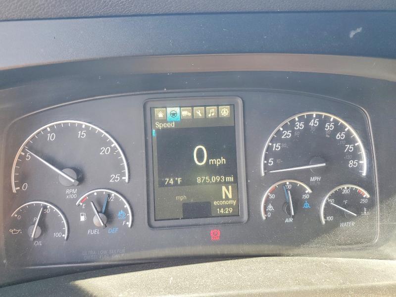 2018 Freightliner Cascadia 126 Semi Truck